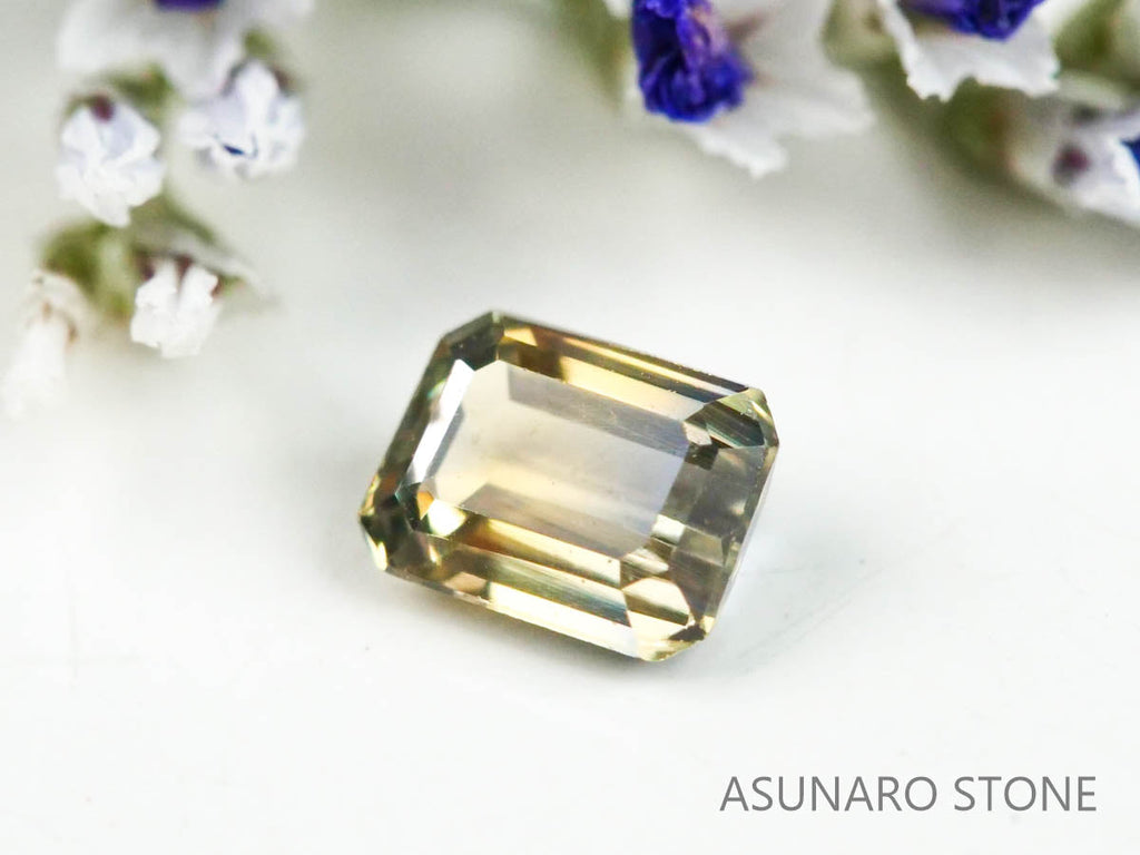 バイカラーサファイア 　エメラルドカット　 スリランカ産　0.13ct【221017-1162】
