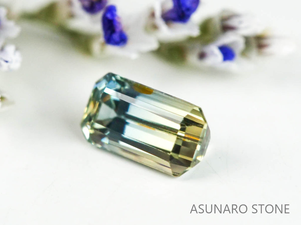 バイカラーサファイア 　エメラルドカット　 スリランカ産　0.27ct【221017-1165】