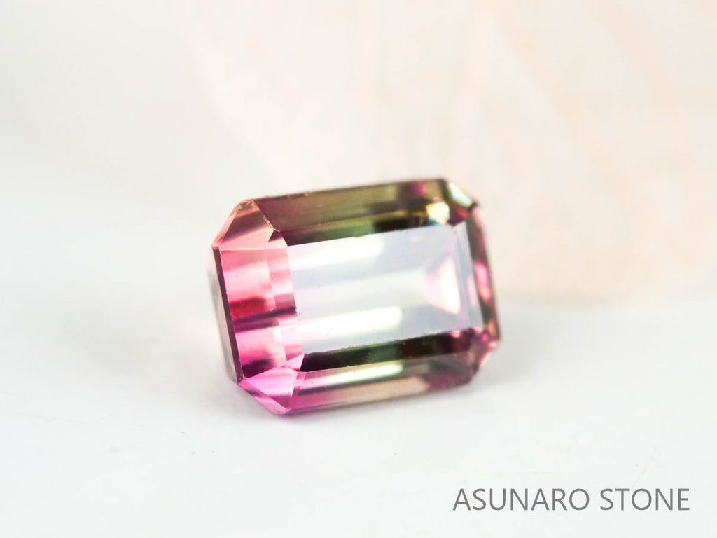 バイカラーサファイア 　エメラルドカット　 スリランカ産　0.34ct【221017-1171】