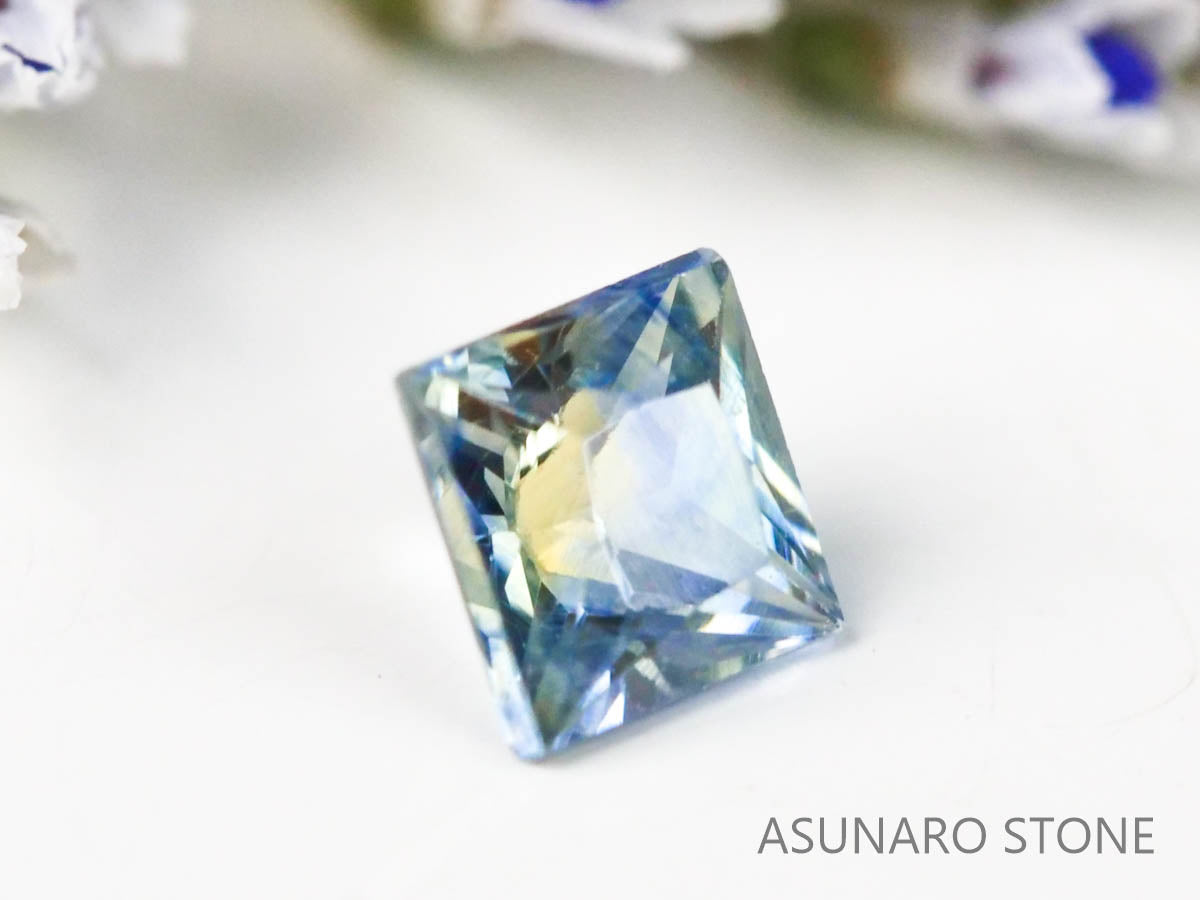 バイカラーサファイア 　プリンセスカット　 スリランカ産　0.14ct【221017-1173】