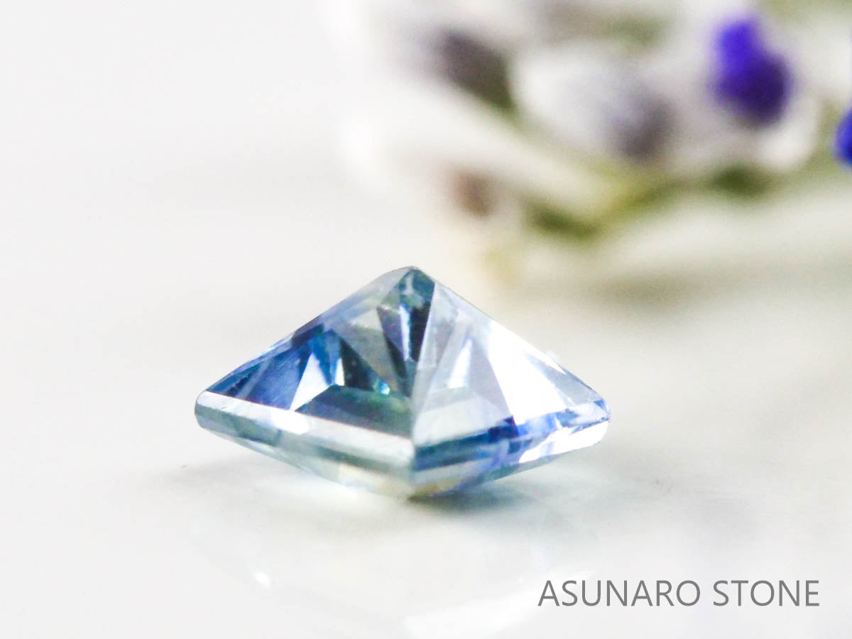 バイカラーサファイア 　プリンセスカット　 スリランカ産　0.14ct【221017-1173】