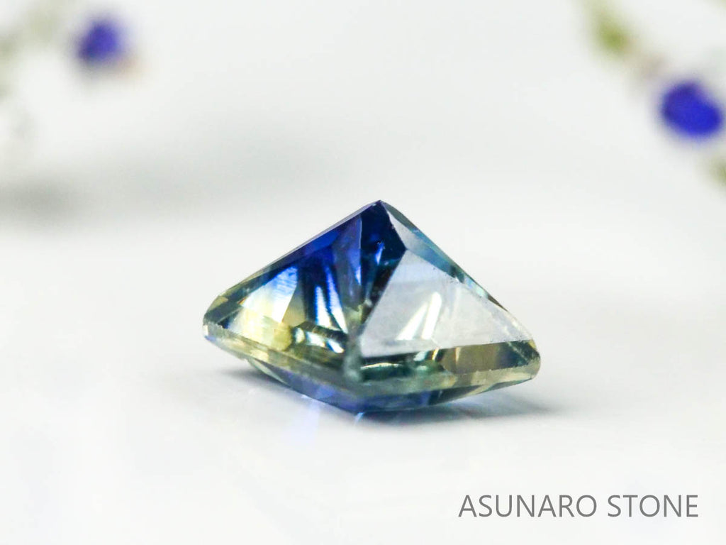 バイカラーサファイア 　プリンセスカット　 スリランカ産　0.24ct【221017-1175】