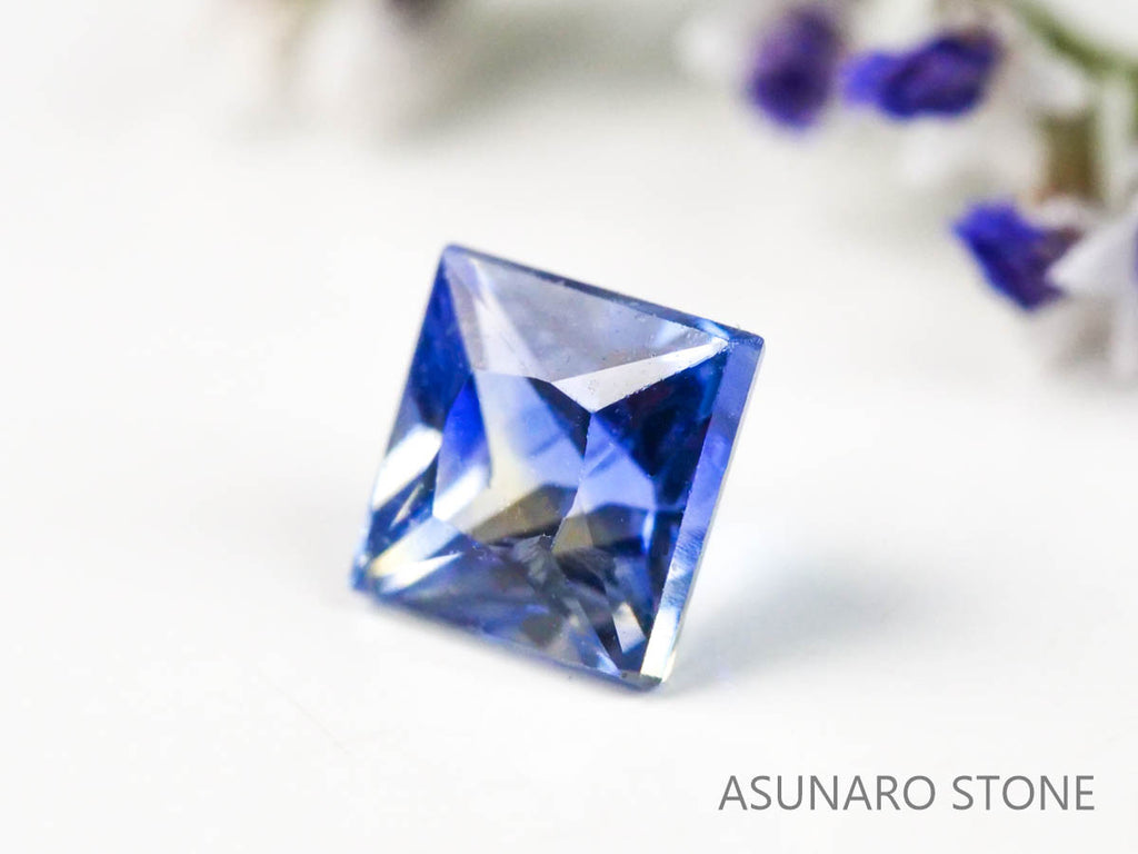 バイカラーサファイア 　プリンセスカット　 スリランカ産　0.29ct【221017-1177】