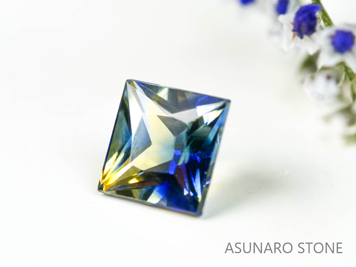 バイカラーサファイア 　プリンセスカット　 スリランカ産　0.38ct【221017-1179】