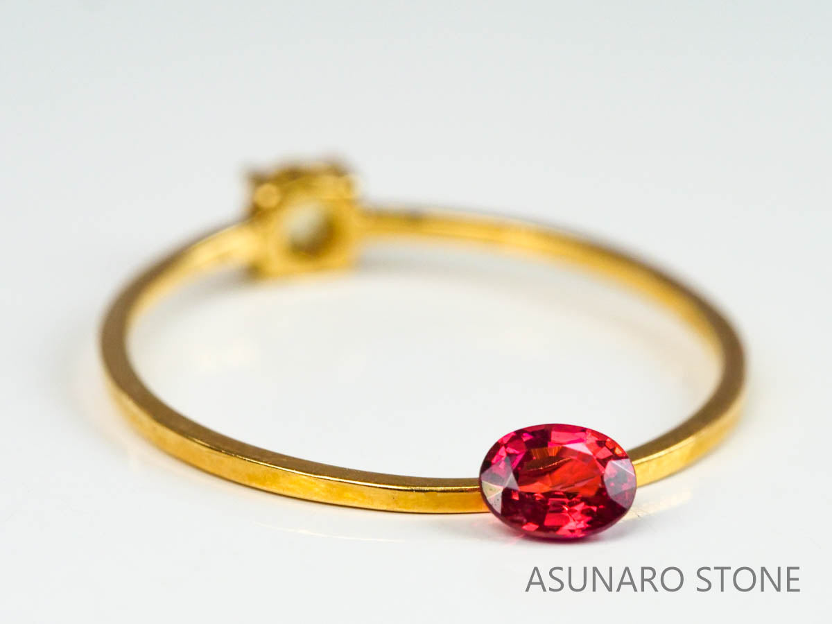 レッドスピネル 　オーバルカット　スリランカ産　0.25ct　【220926-1181】