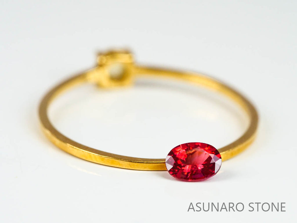 レッドスピネル 　オーバルカット　スリランカ産　0.22ct　【220926-1182】