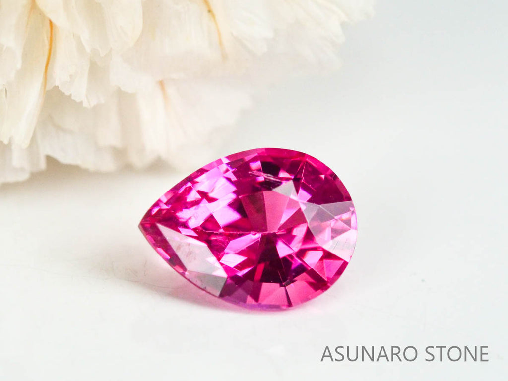 ホットピンクスピネル 　ペアシェイプ　スリランカ産　0.36ct　【220926-1185】