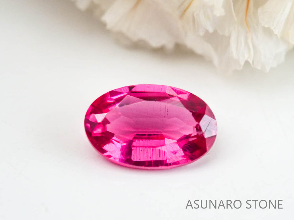 ホットピンクスピネル 　オーバルカット　スリランカ産　0.24ct　【220926-1186】