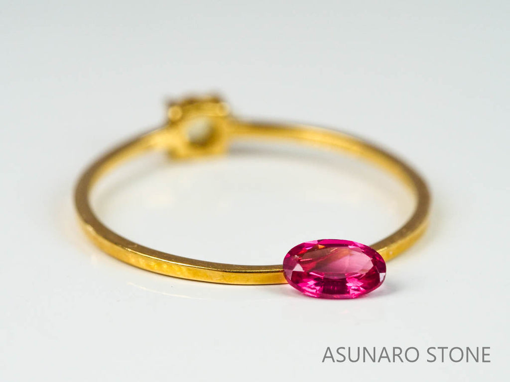 ホットピンクスピネル 　オーバルカット　スリランカ産　0.24ct　【220926-1186】