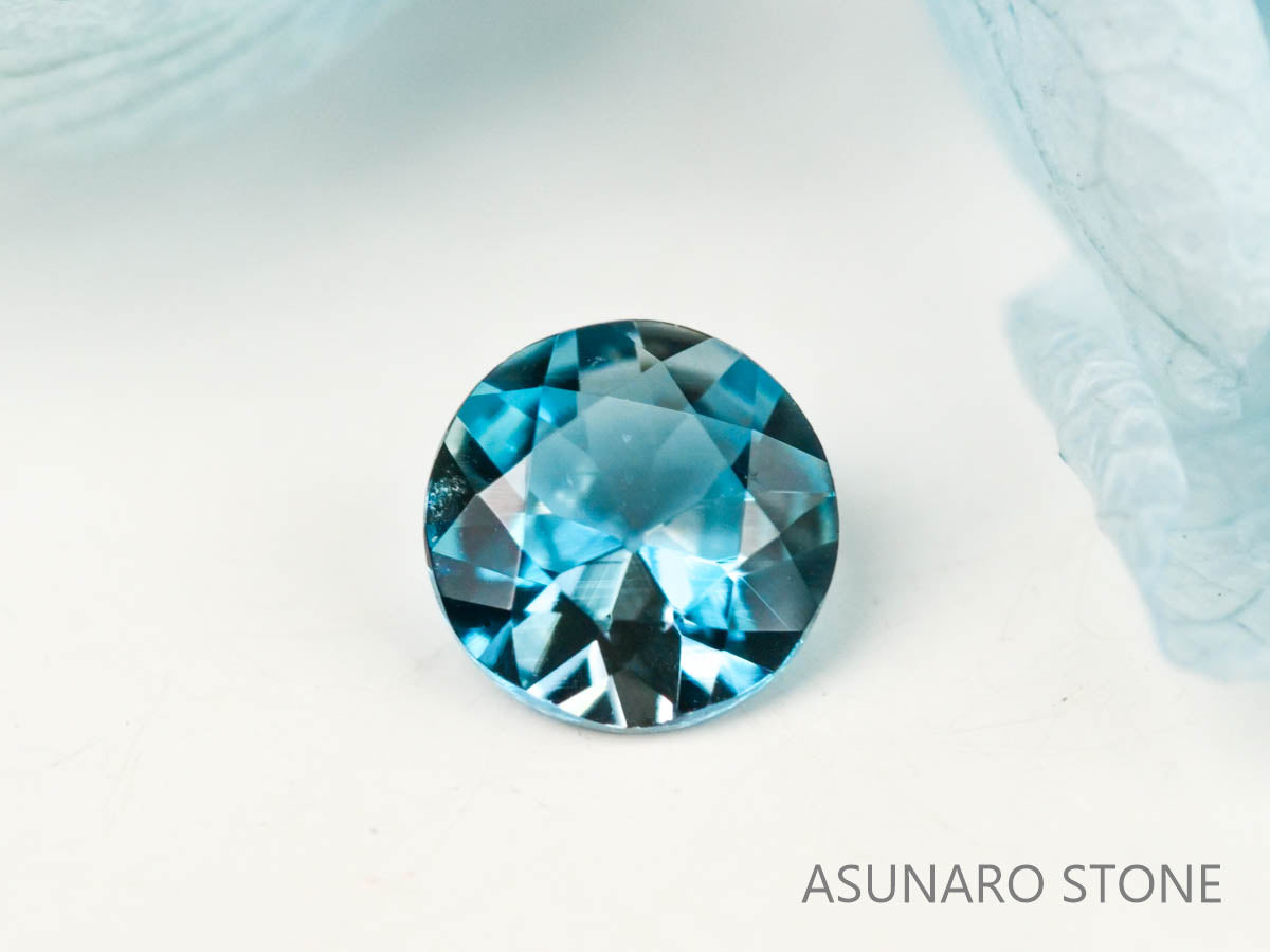 サンタマリアアクアマリン ラウンドカット ブラジル・タトゥー鉱山産　0.24ct【221021-1193】