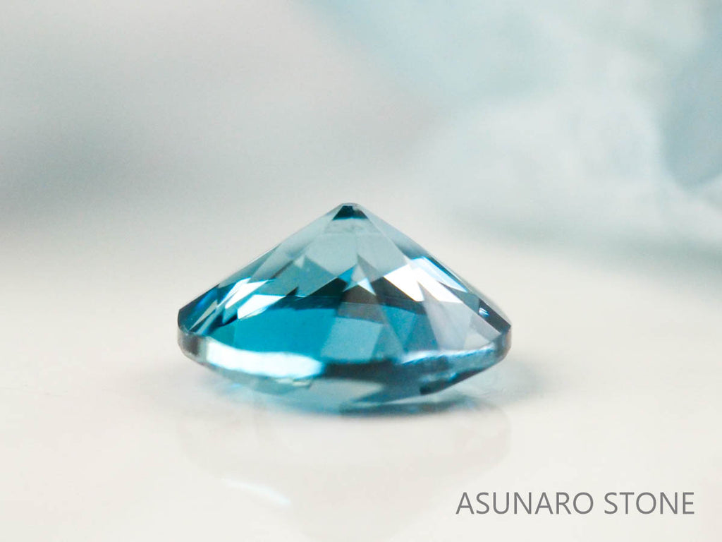 サンタマリアアクアマリン ラウンドカット ブラジル・タトゥー鉱山産　0.24ct【221021-1193】