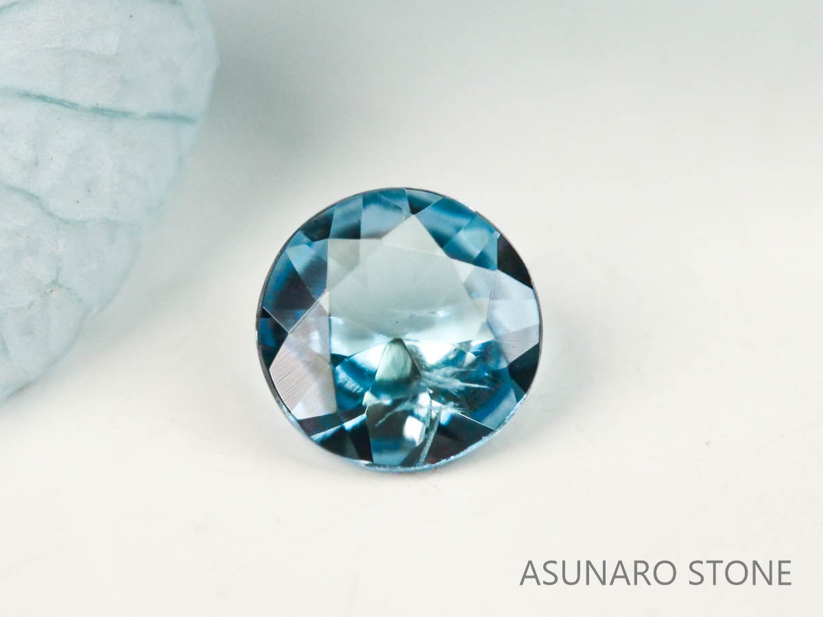 サンタマリアアクアマリン ラウンドカット ブラジル・タトゥー鉱山産　0.16ct【221021-1196】