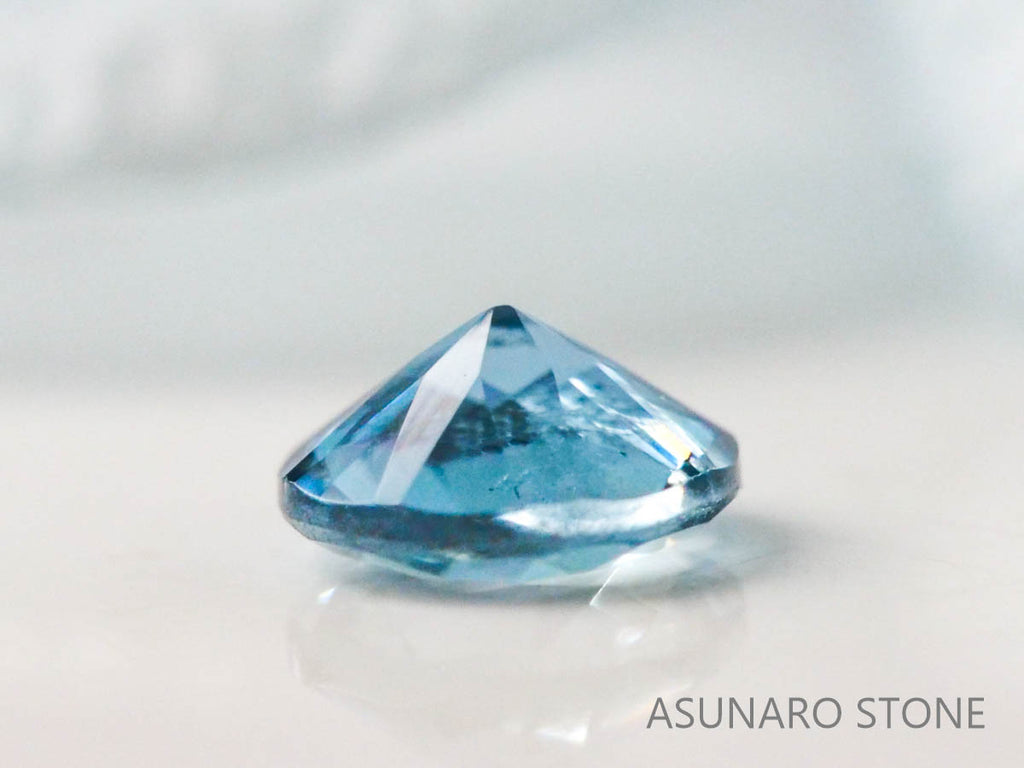 サンタマリアアクアマリン ラウンドカット ブラジル・タトゥー鉱山産　0.16ct【221021-1196】