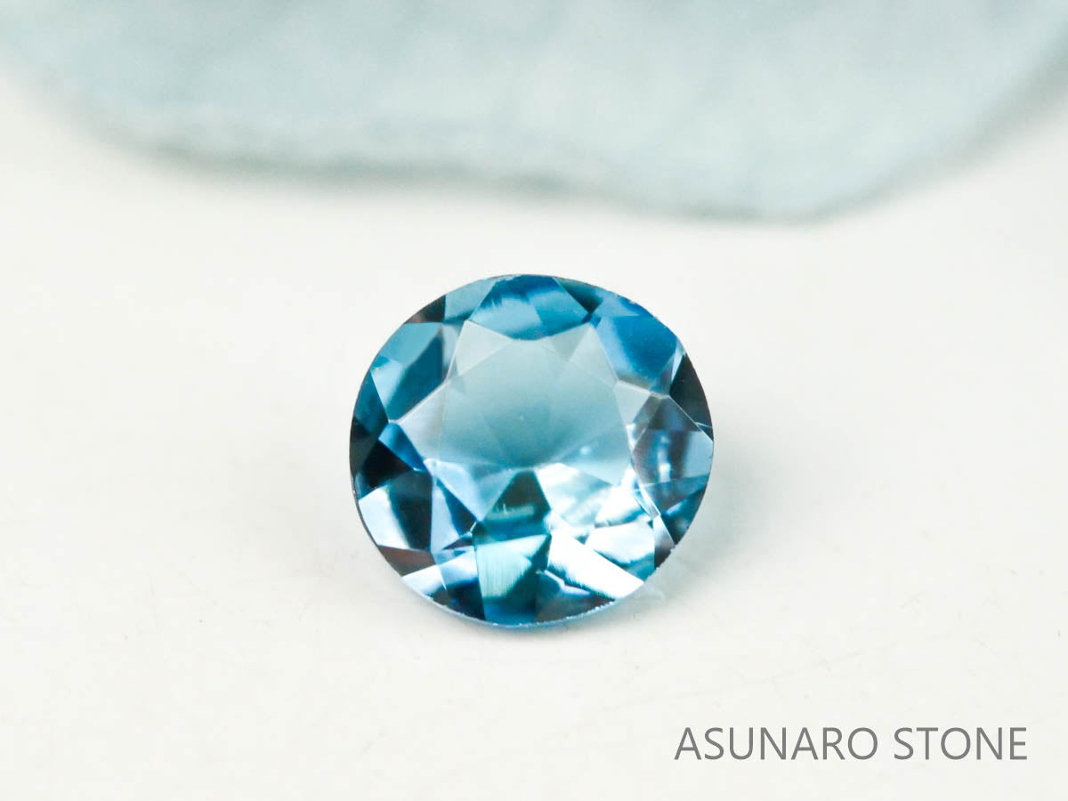 サンタマリアアクアマリン ラウンドカット ブラジル・タトゥー鉱山産　0.07ct【221021-1197】