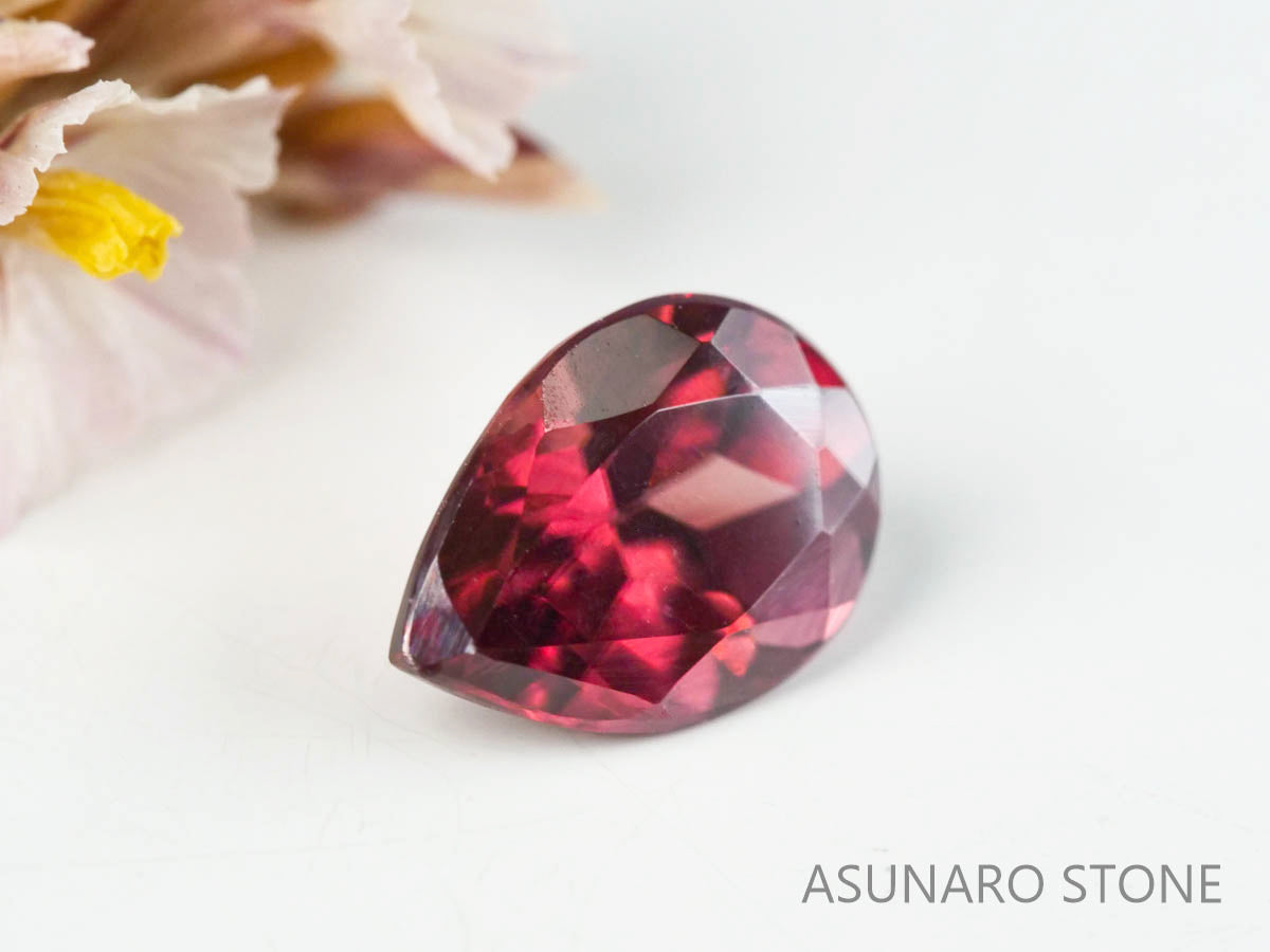 ピンクジルコン　ペアシェイプ　1.04ct　カンボジア産　【220615-1202】