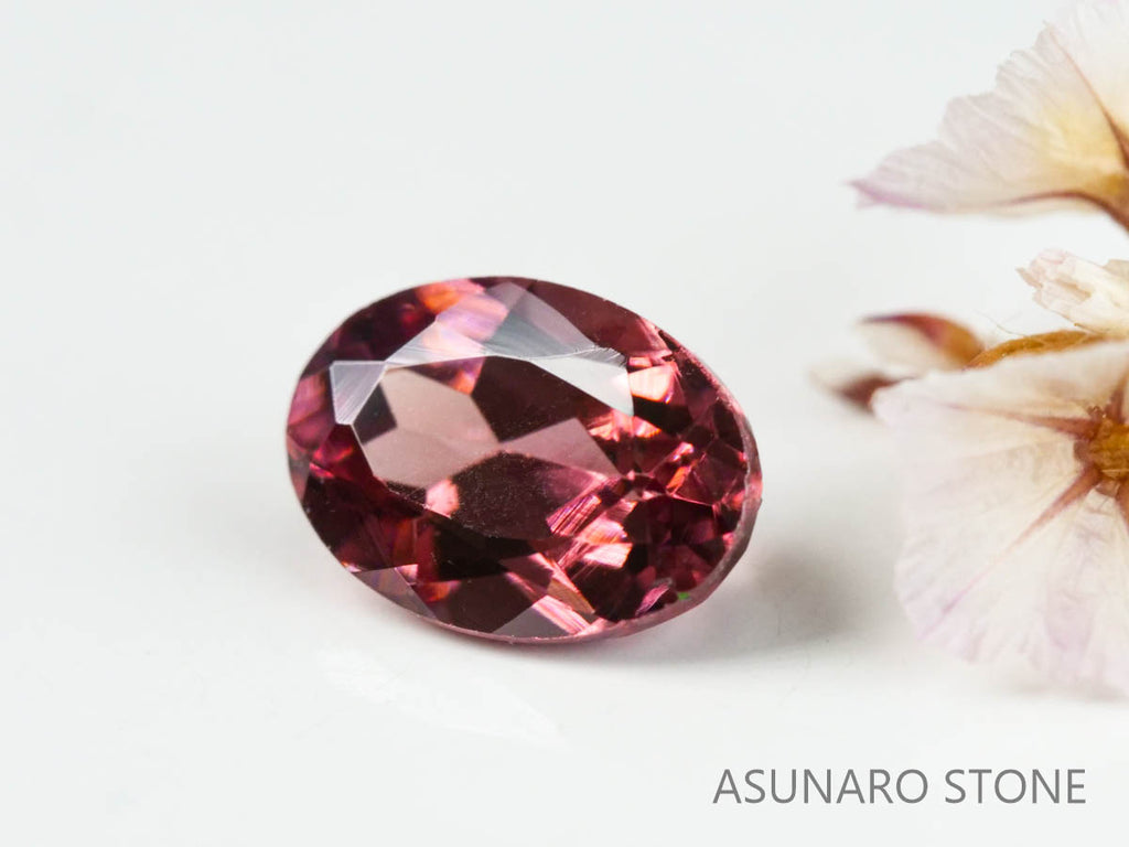 ピンクジルコン　オーバルカット　1.17ct　カンボジア産　【220615-1203】