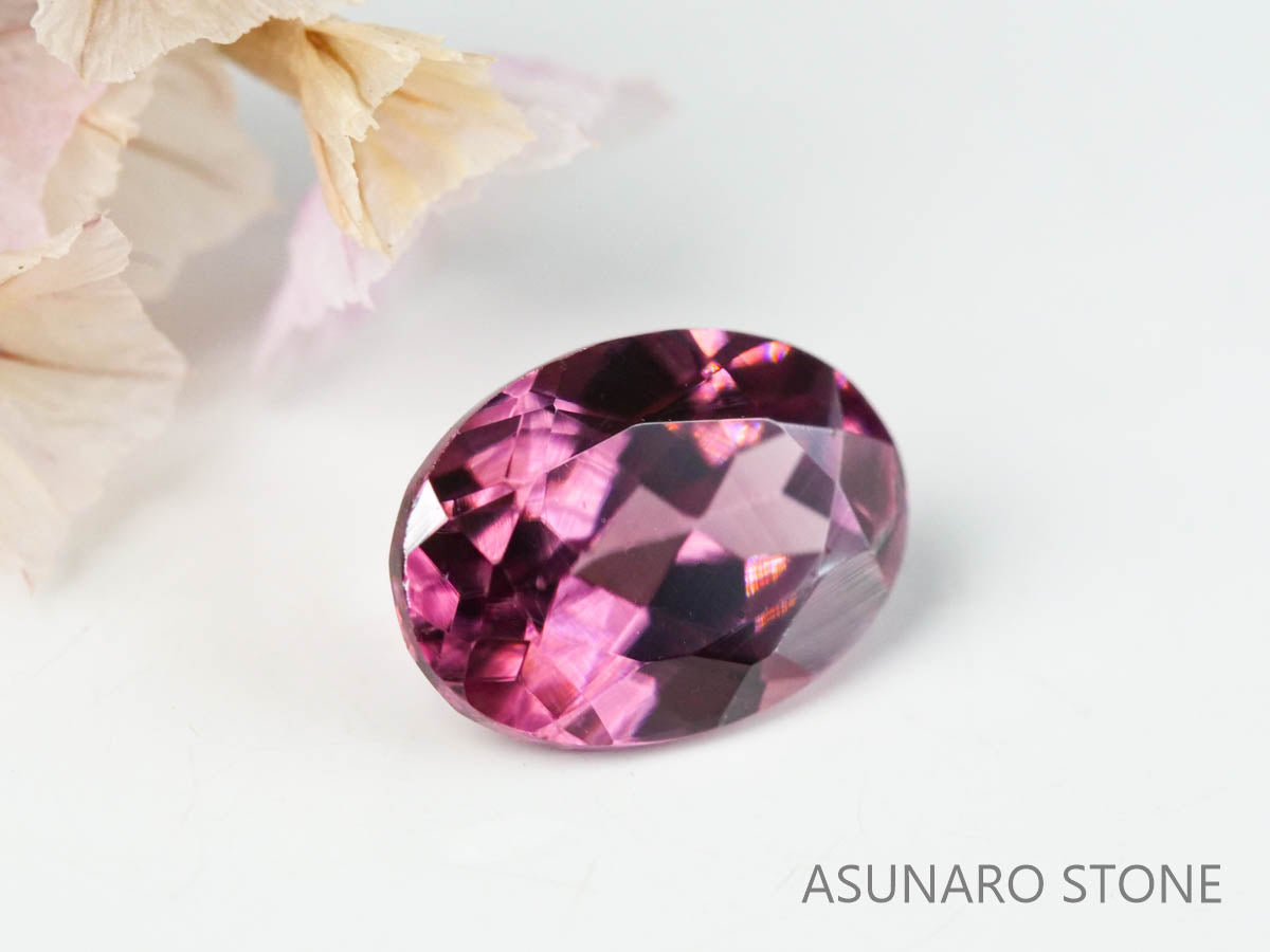 ピンクジルコン　オーバルカット　1.18ct　カンボジア産　【220615-1204】