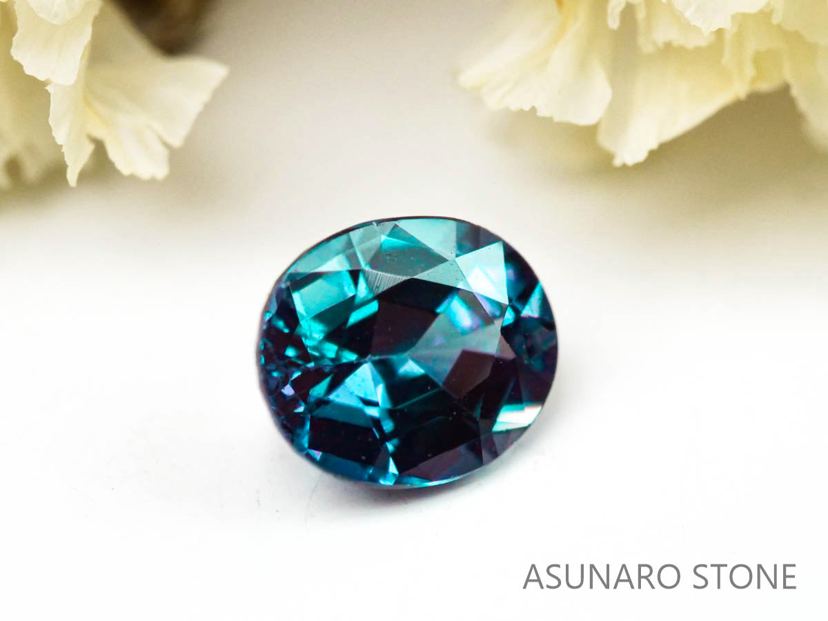 アレキサンドライト　オーバルカット　 ブラジル産　0.28ct【221026-1227】