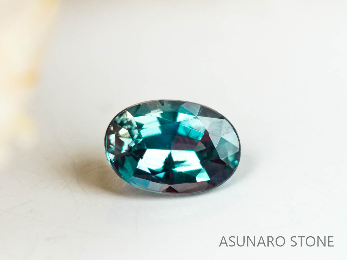 アレキサンドライト　オーバルカット　 ブラジル産　0.17ct【221026-1229】