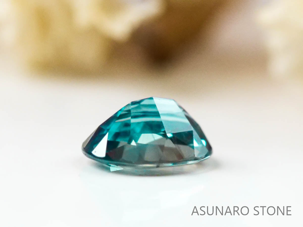 アレキサンドライト　オーバルカット　 ブラジル産　0.17ct【221026-1229】