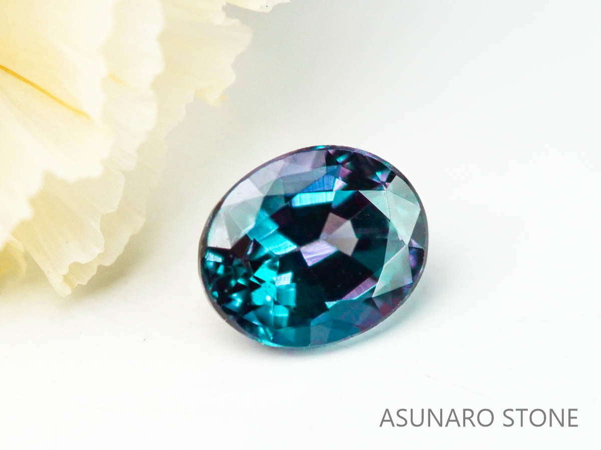 アレキサンドライト　オーバルカット　 ブラジル産　0.27ct【221026-1230】