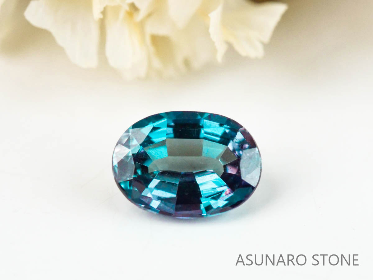 アレキサンドライト　オーバルカット　 ブラジル産　0.18ct【221026-1231】