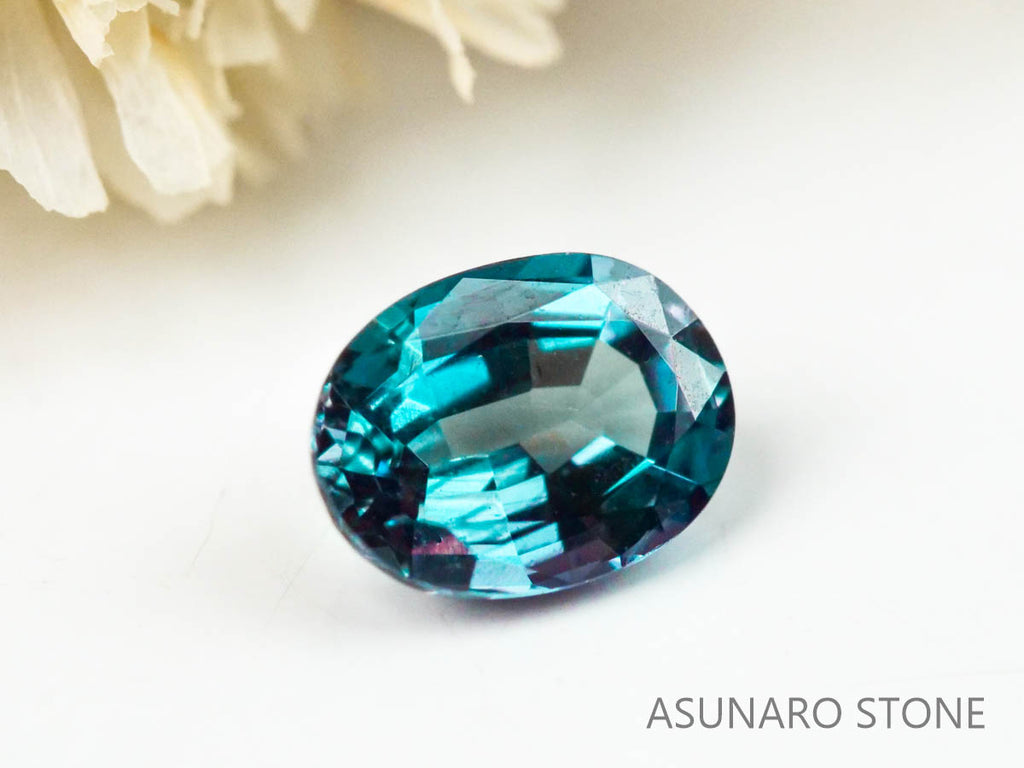 アレキサンドライト　オーバルカット　 ブラジル産　0.18ct【221026-1231】