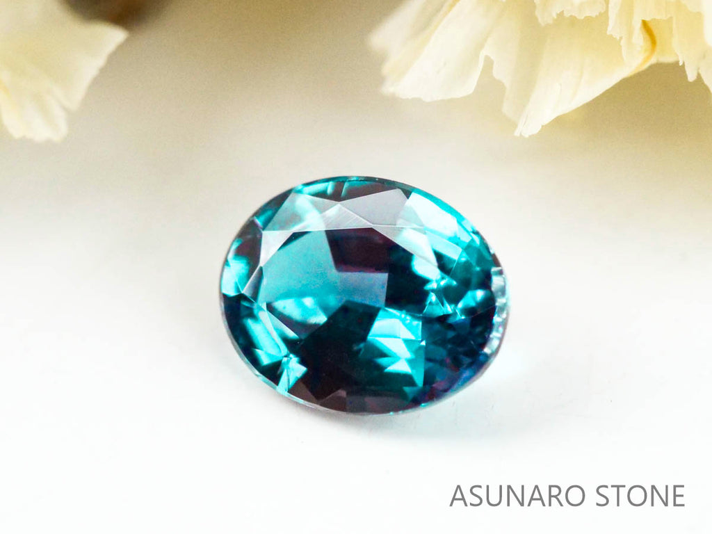 アレキサンドライト　オーバルカット　 ブラジル産　0.19ct【221026-1232】