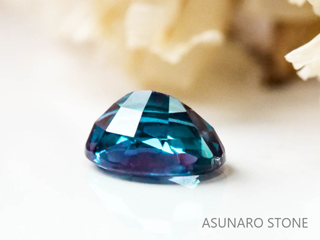 アレキサンドライト　オーバルカット　 ブラジル産　0.29ct【221026-1233】