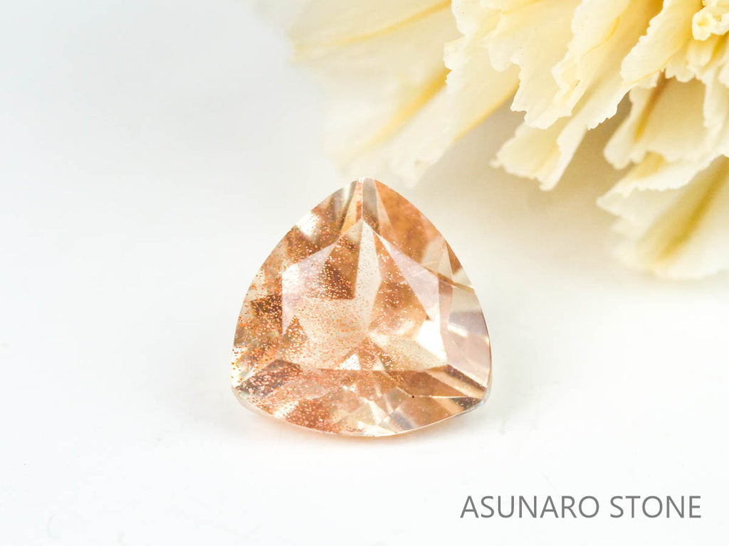 オレゴンサンストーン トリリアントカット アメリカ産 0.76ct【221130-1236】