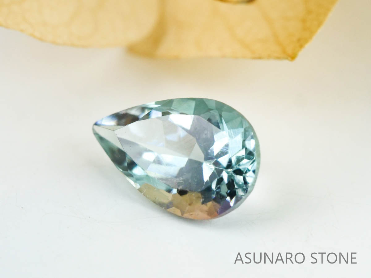 バイカラートルマリン　ペアシェイプ　ブラジル産　　0.75ct【221214-1247】