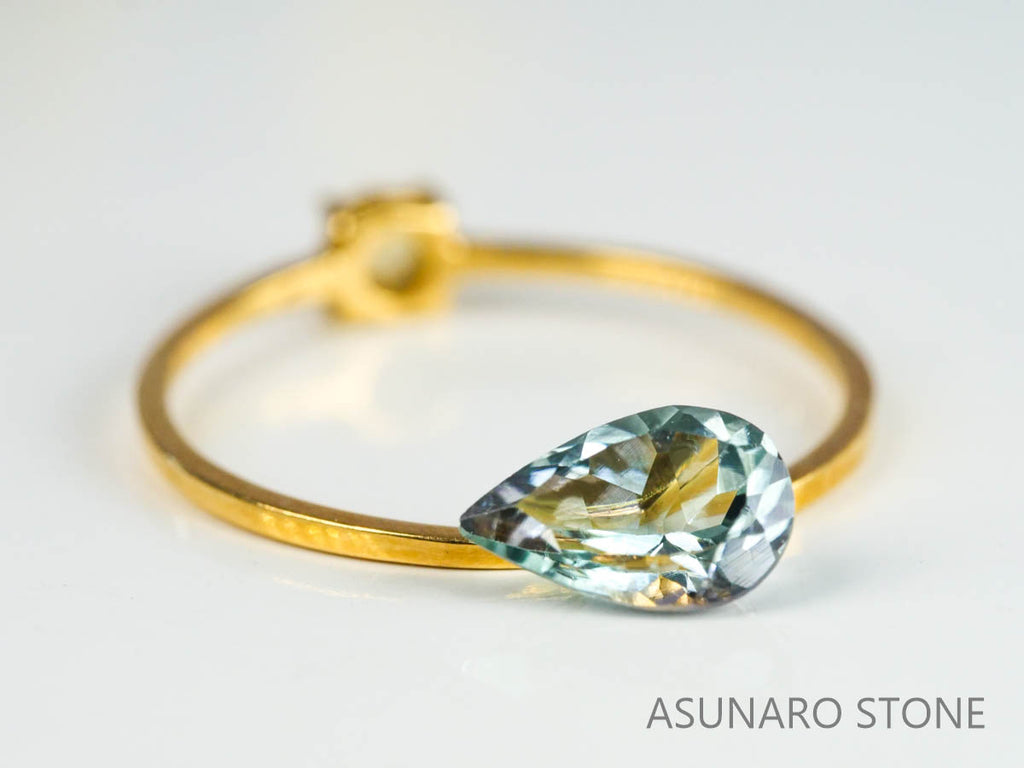 バイカラートルマリン　ペアシェイプ　ブラジル産　　0.75ct【221214-1247】