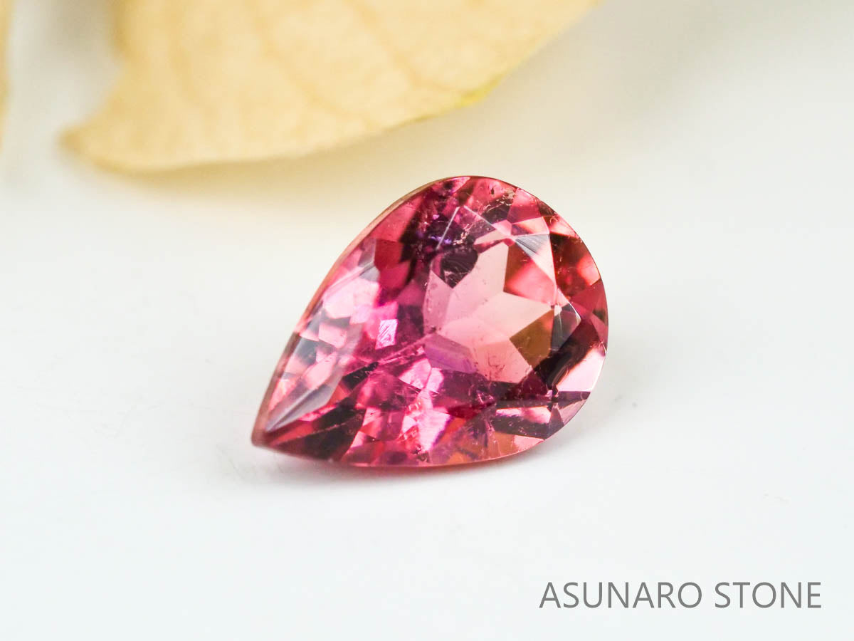 ピンクトルマリン　ペアシェイプ　ブラジル産　　0.68ct【221214-1248】