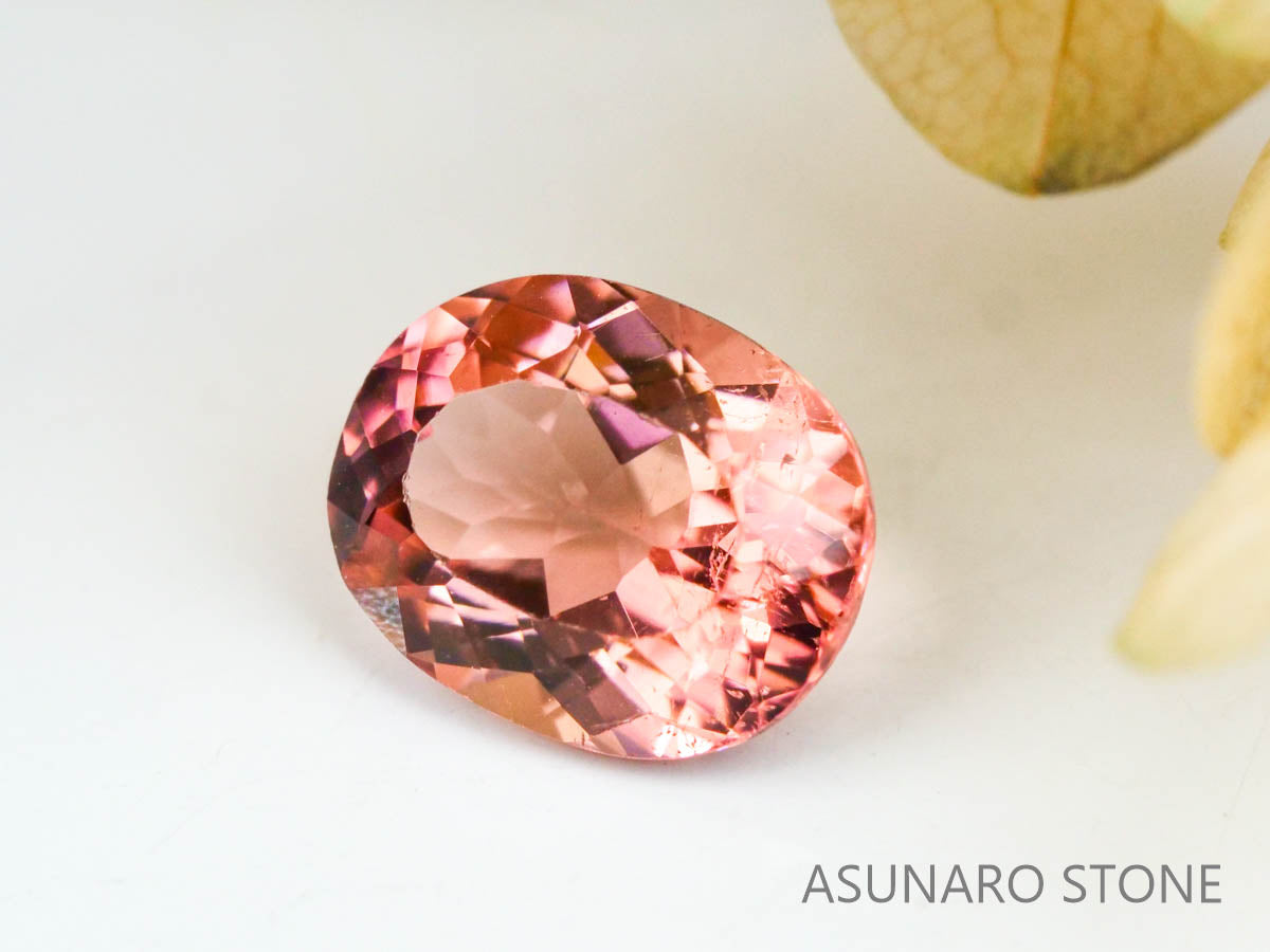 オレンジピンクトルマリン　オーバルカット　ルワンダ産　　1.24ct【221214-1252】