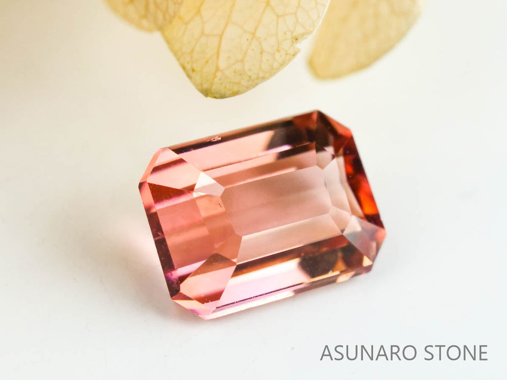 オレンジピンクトルマリン　エメラルドカット　ルワンダ産　　1.96ct【221214-1253】