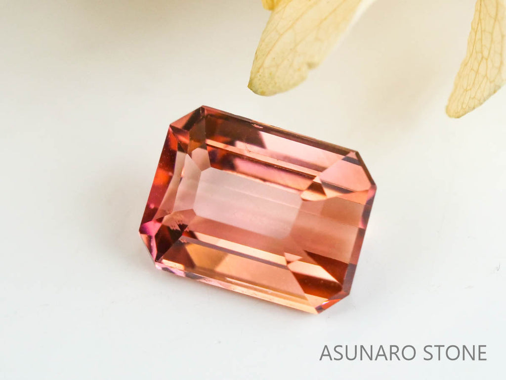 オレンジピンクトルマリン　エメラルドカット　ルワンダ産　　1.96ct【221214-1253】