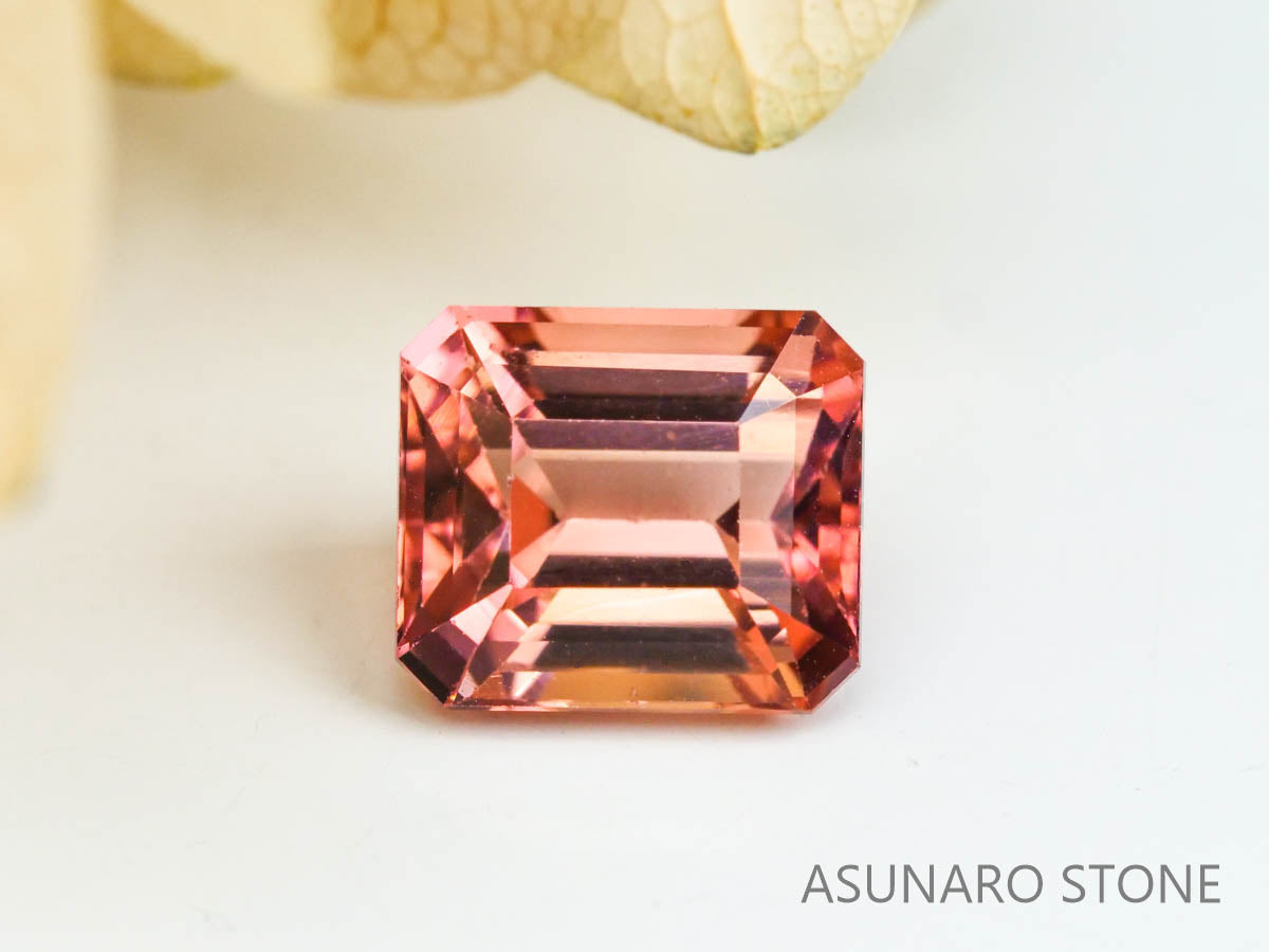 オレンジピンクトルマリン エメラルドカット ルワンダ産 1.53ct