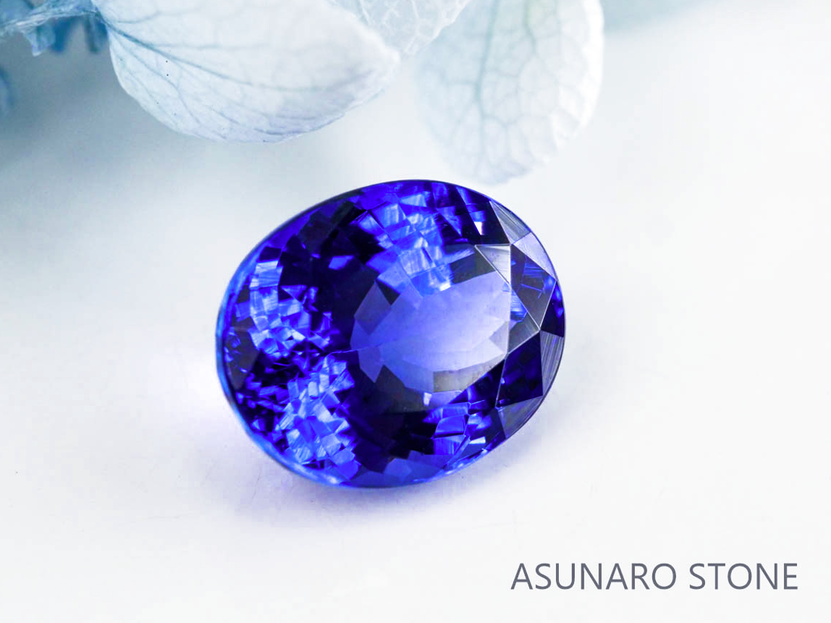 タンザナイト  オーバルカット　タンザニア産　　4.24ct【221203-237】