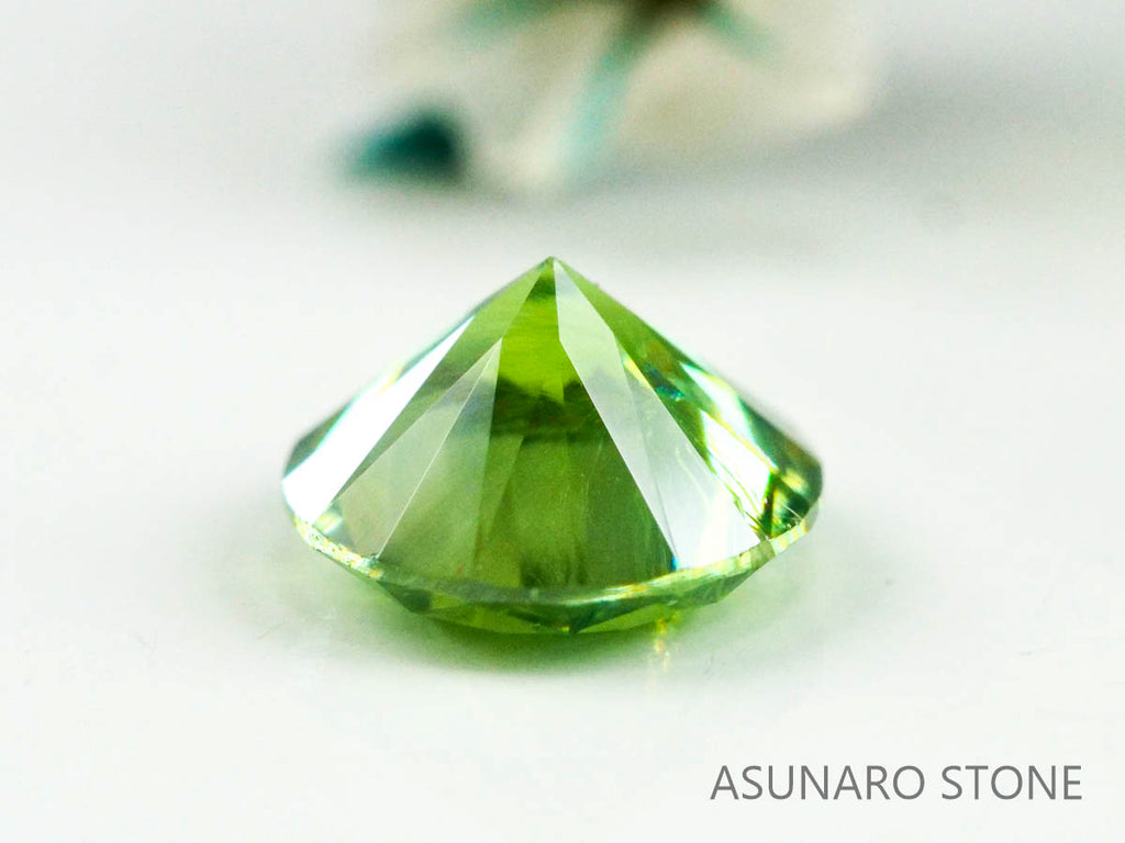 デマントイドガーネット ラウンドカット　ロシア産  0.56ct【221203-1264】