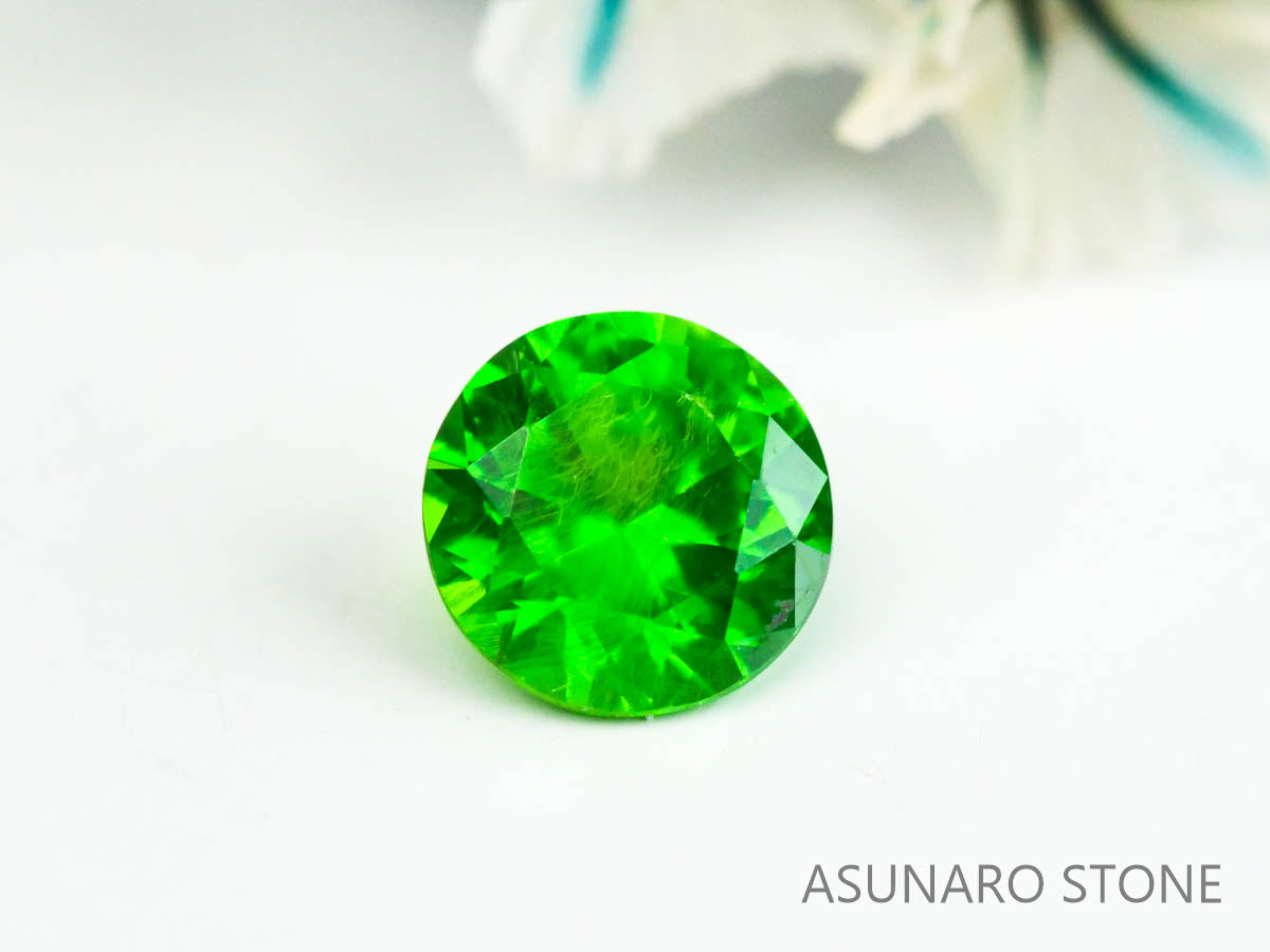 デマントイドガーネット ラウンドカット　ロシア産  0.21ct【221203-1265】