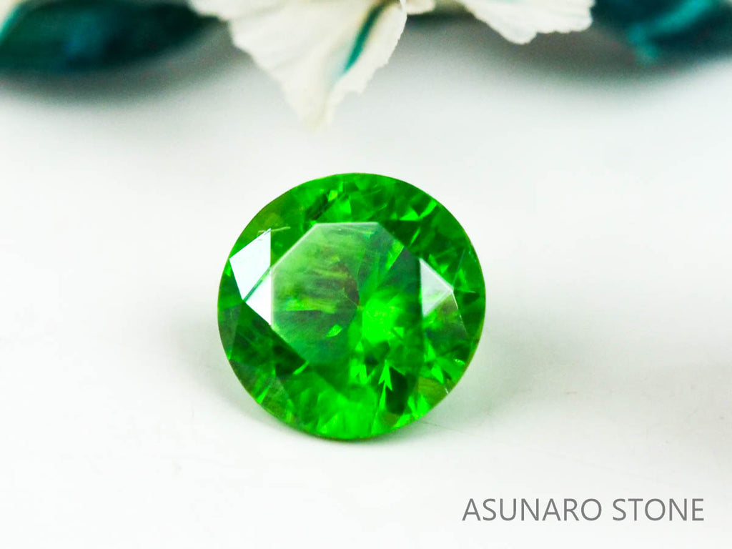 デマントイドガーネット ラウンドカット　ロシア産  0.20ct【221203-1267】