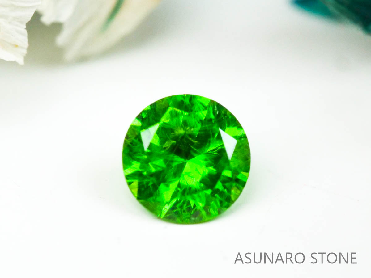 デマントイドガーネット ラウンドカット　ロシア産  0.11ct【221203-1268】