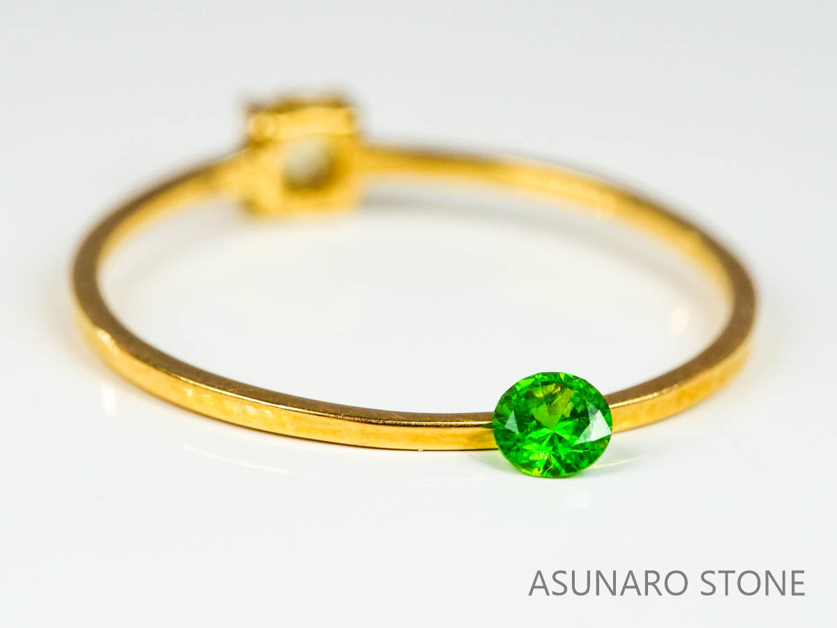 デマントイドガーネット ラウンドカット　ロシア産  0.11ct【221203-1268】