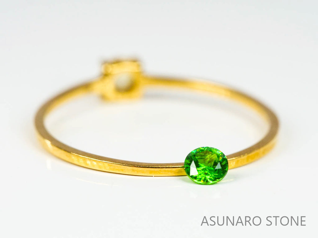 デマントイドガーネット ラウンドカット　ロシア産  0.13ct【221203-1269】