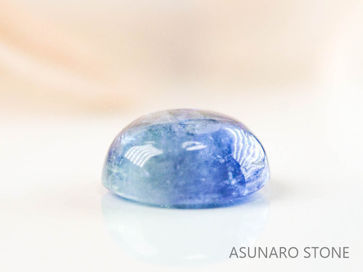 バイカラーゾイサイト（タンザナイト）  カボション　タンザニア産　　0.60ct【221130-1270】