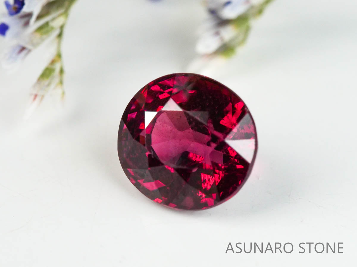 グレープガーネット ブラジル産  オーバルカット　1.93ct【221206-1296】