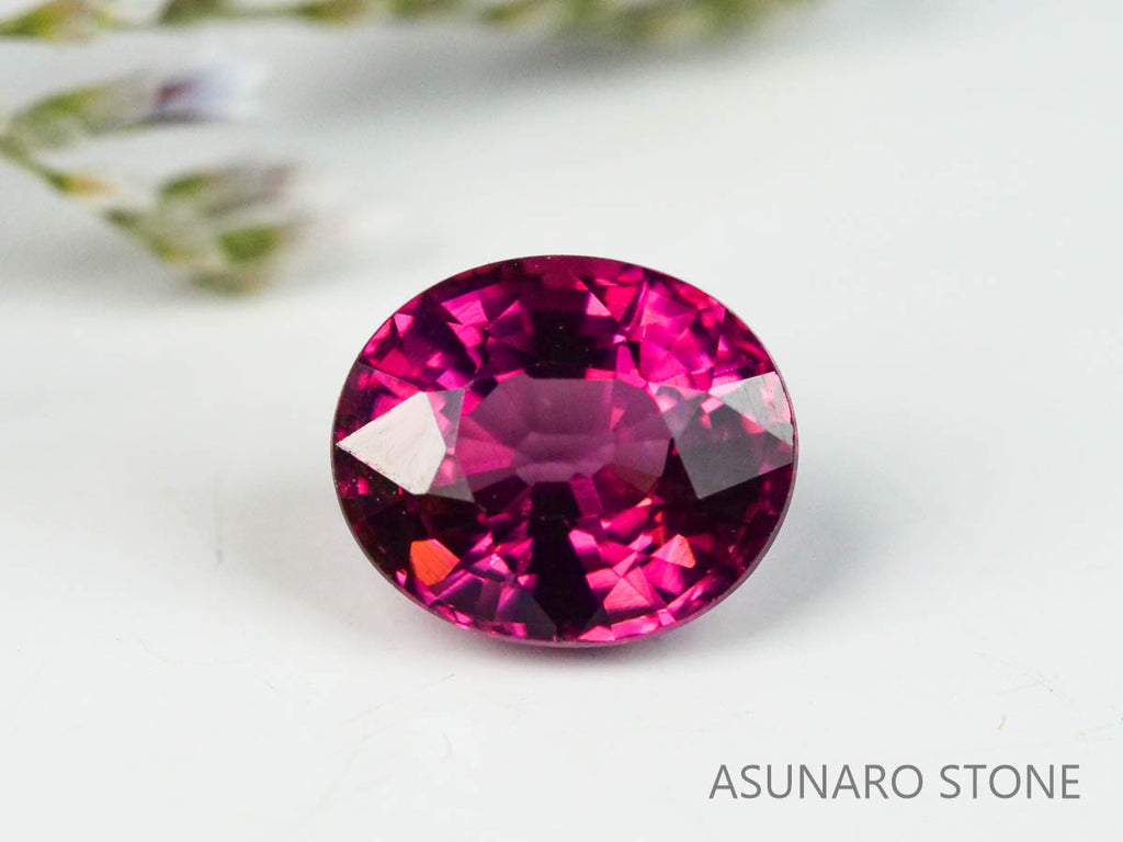 グレープガーネット ブラジル産  オーバルカット　 1.22ct【221206-1298】