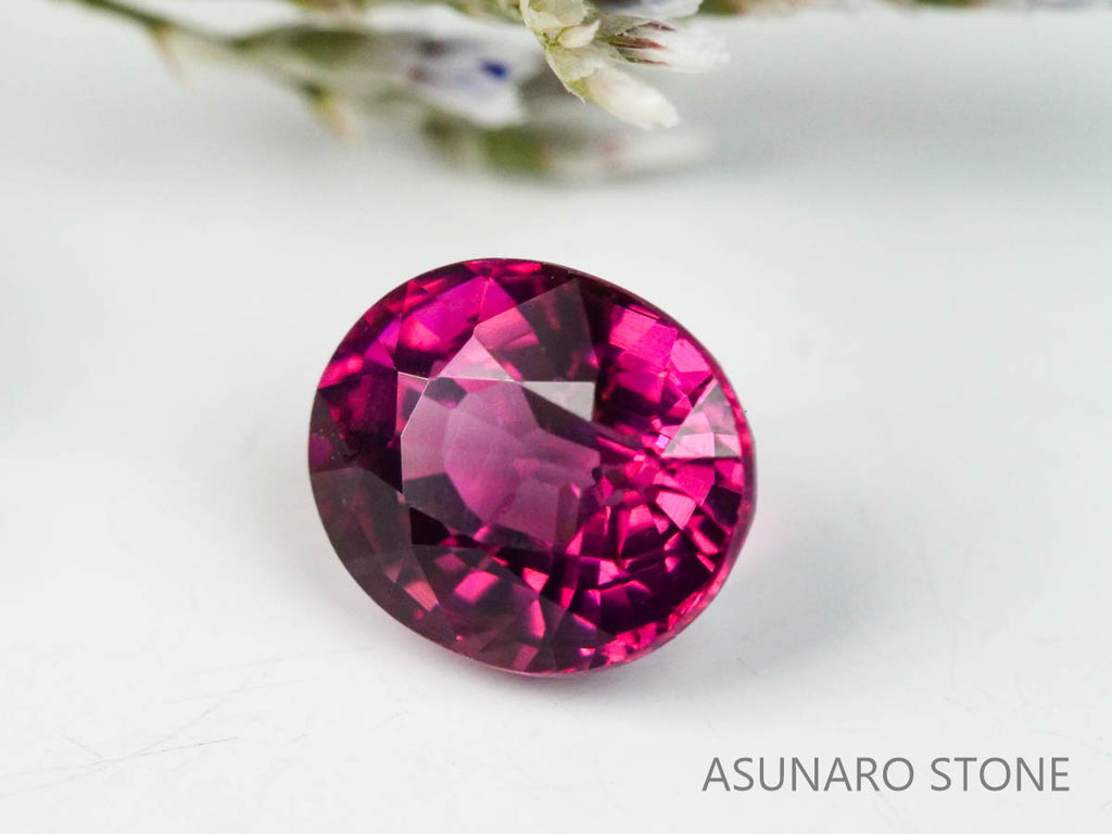 グレープガーネット ブラジル産  オーバルカット　 1.22ct【221206-1298】