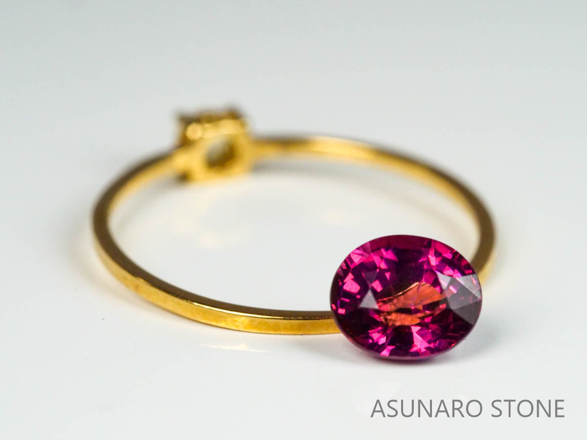 グレープガーネット ブラジル産  オーバルカット　 1.22ct【221206-1298】