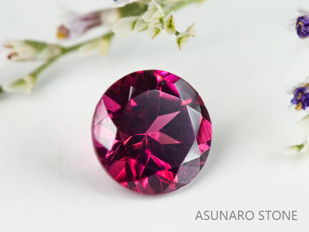 グレープガーネット ブラジル産  ラウンドカット　 0.67ct【221206-1300】